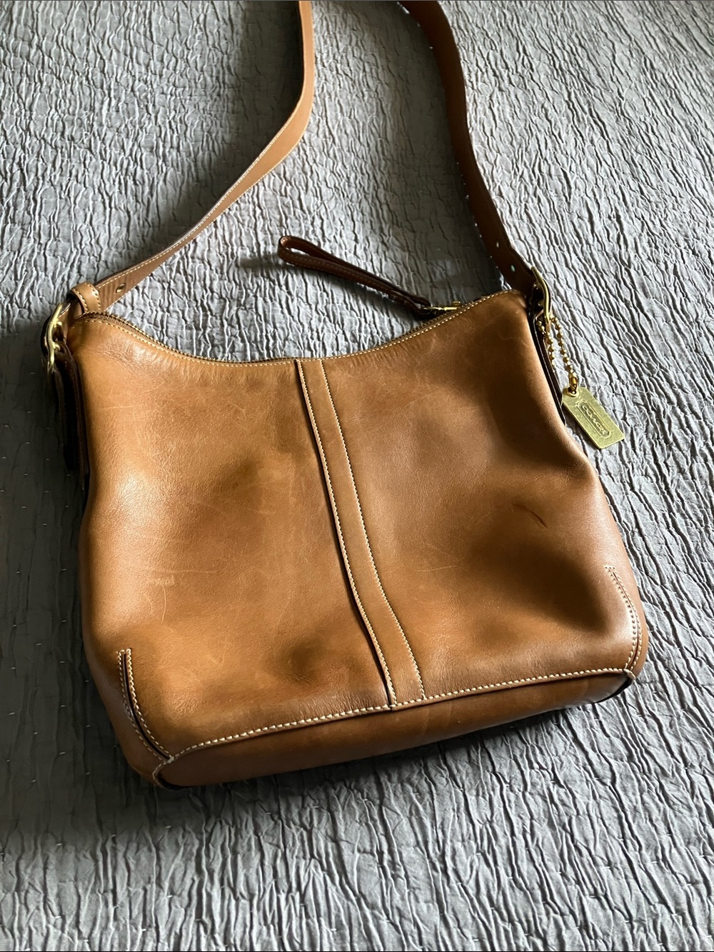 COACH. Vintage Leather Slim Duffle Bag in Tan with Brass Hardware. Great Shape!